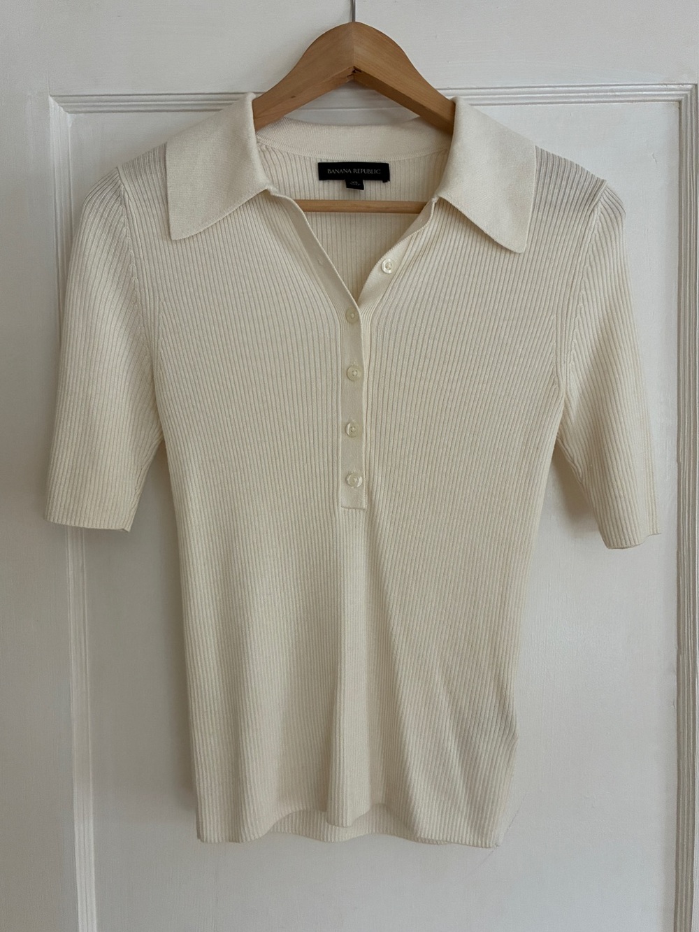 Banana Republic Cream Ribbed Silk Blend Polo Top XS